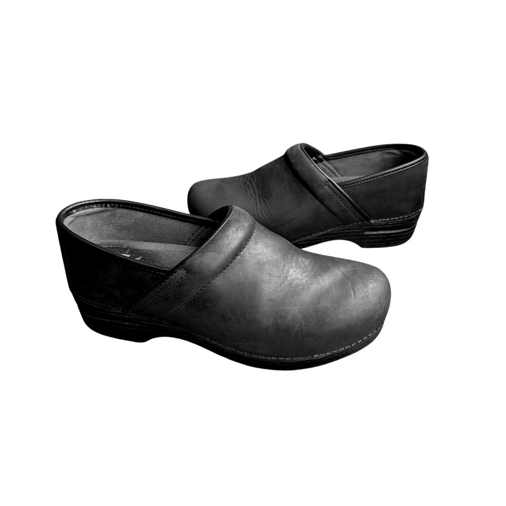 Dansko XP Professional Black Oiled Leather Clogs EU 42 Slip Resistant Shoes